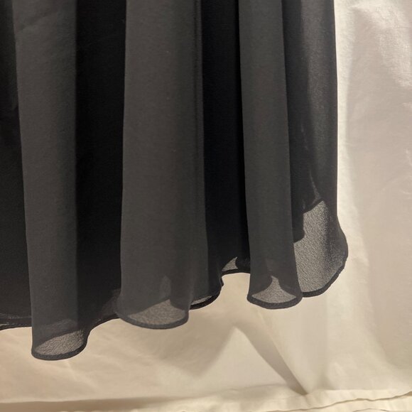 TALBOTS Petites black chiffon cocktail A Line skirt Women 8P - Picture 2 of 3